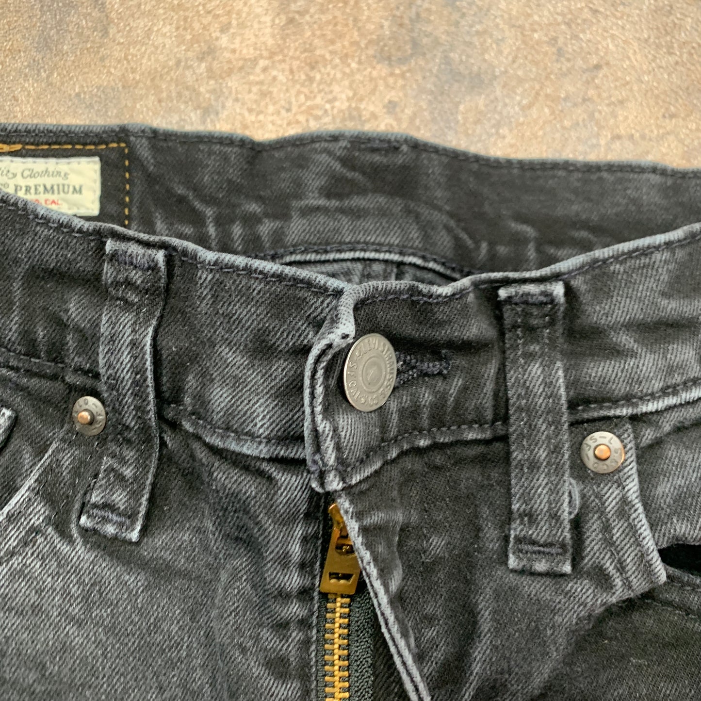 LEVI'S Skinny Tapered Jeans W29 L32 Mens Grey