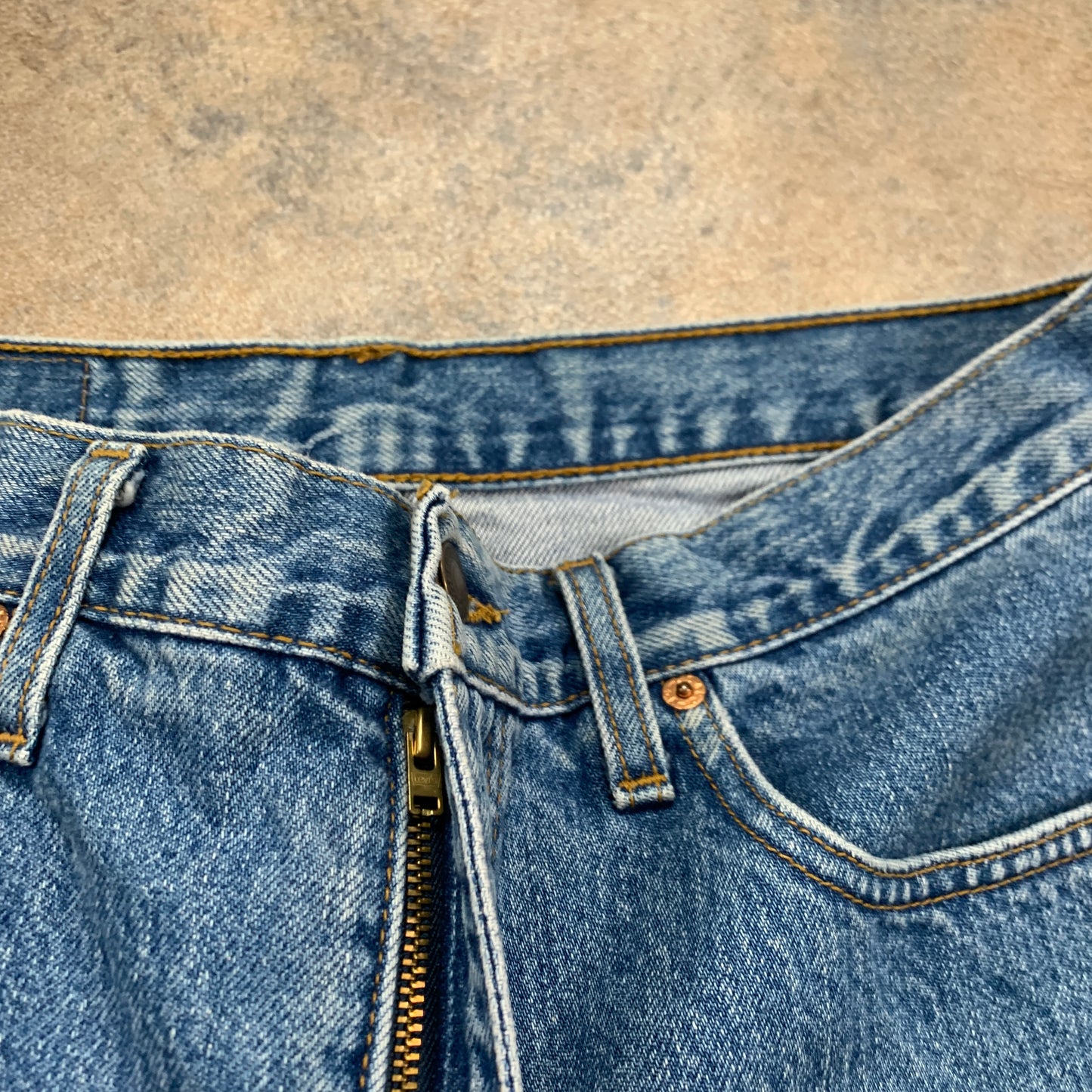 Vintage LEVI'S 615 Jeans W33 L26 Mens Regular Fit Straight Blue 70s
