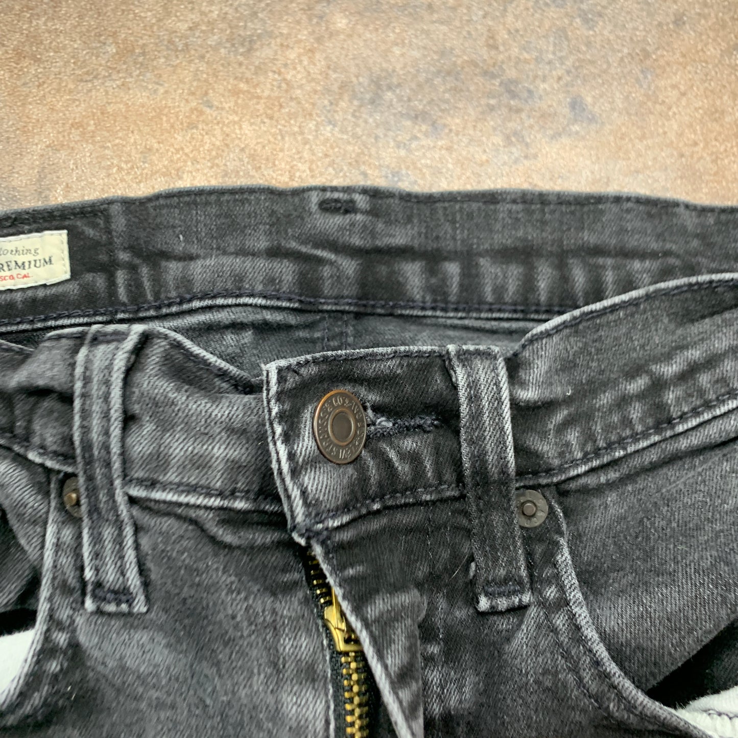 LEVI'S Skinny Tapered Jeans W28 L30 Mens Grey