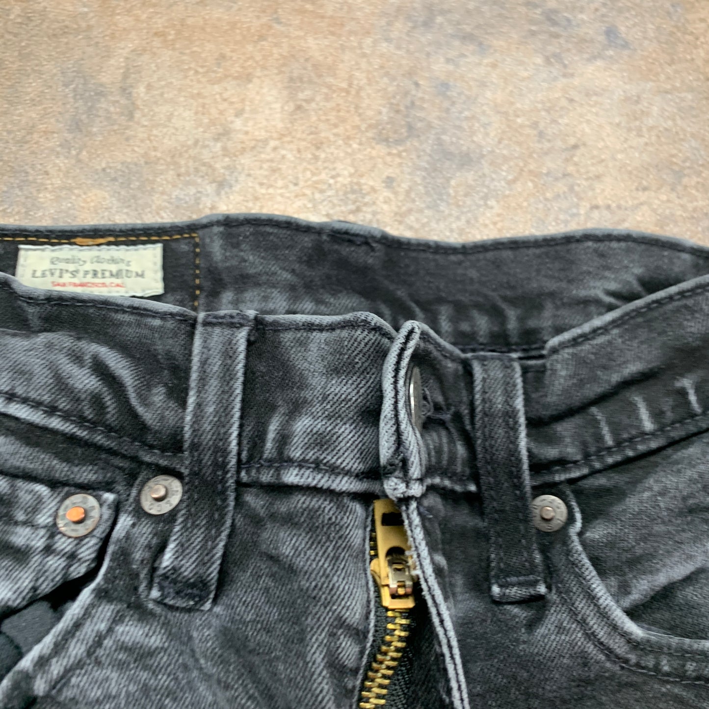 LEVI'S Skinny Tapered Jeans W28 L30 Mens Grey