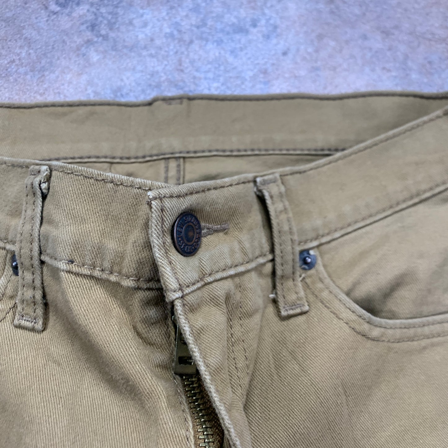 LEVI'S 513 Jeans W30 L29 Mens Slim Fit Beige