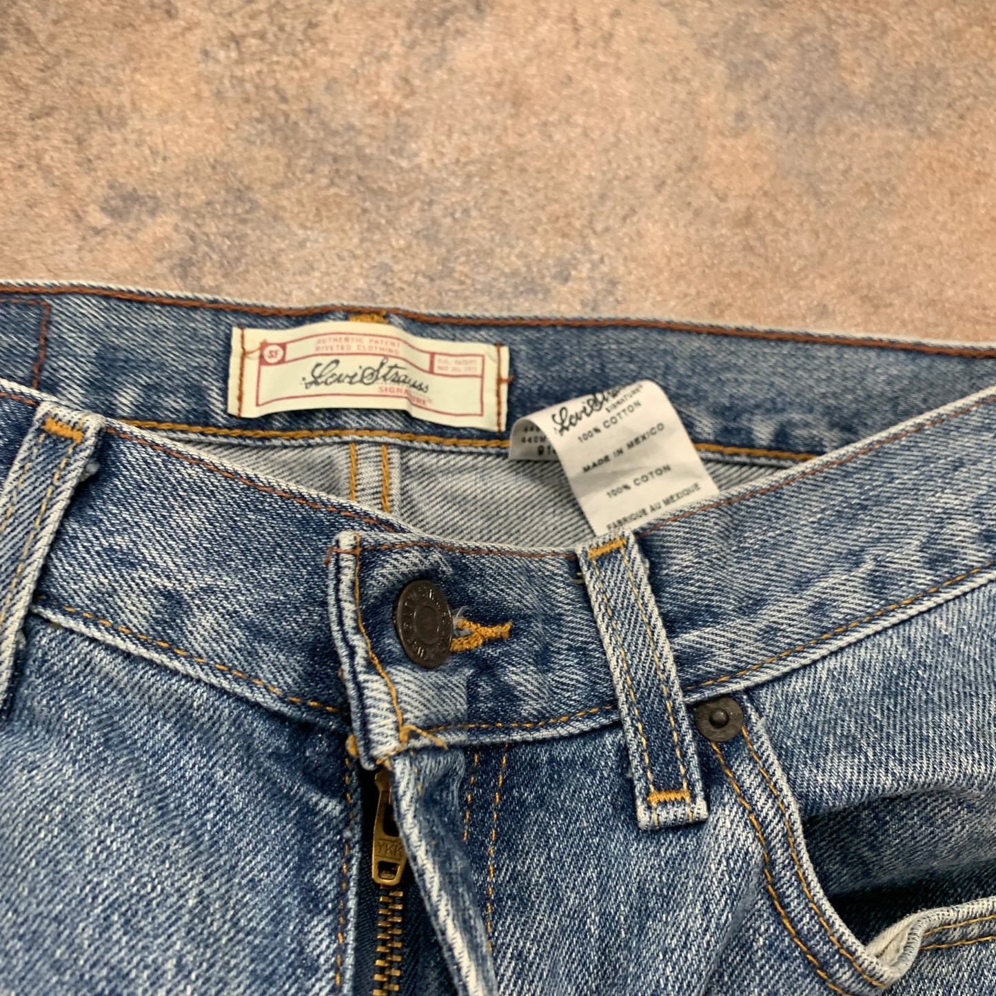 Vintage LEVI'S Signature Jeans W31 L30 Mens Relaxed Fit Straight Blue