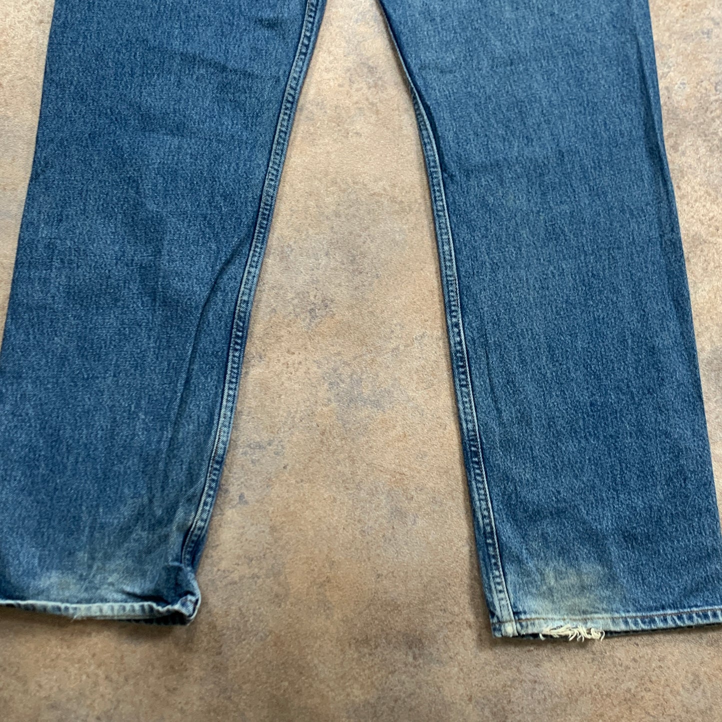 Vintage LEVI'S 582 Jeans W34 L32 Mens Relaxed Fit Straight Blue