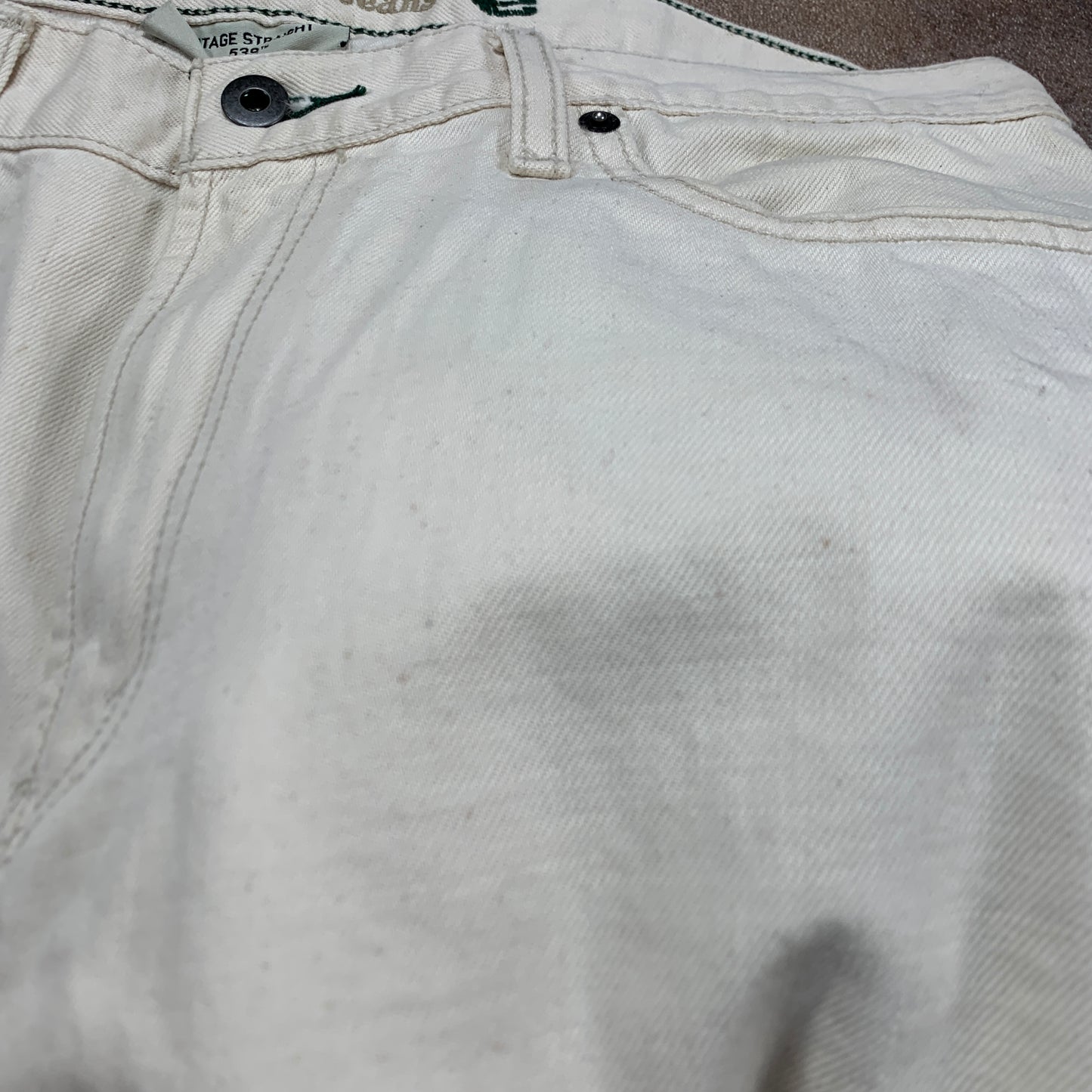 Vintage LEVI'S 539 Jeans W33 L30 Mens Relaxed Fit Straight White 90s