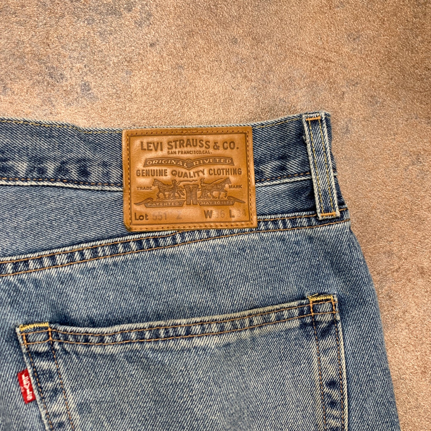 LEVI'S 551 Jeans W37 L34 Mens Relaxed Fit Straight Blue