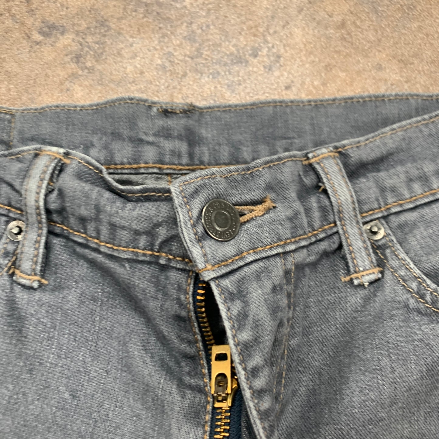LEVI'S 504 Jeans W32 L31 Mens Regular Fit Straight Grey