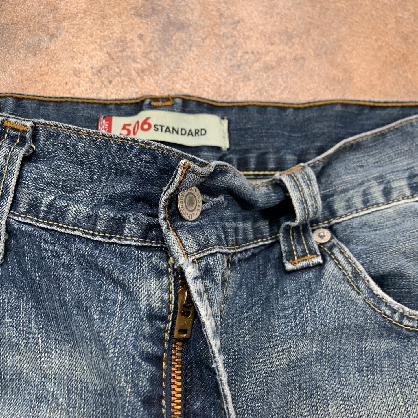Vintage LEVI'S 506 Jeans W34 L28 Mens Relaxed Fit Straight Blue 90s