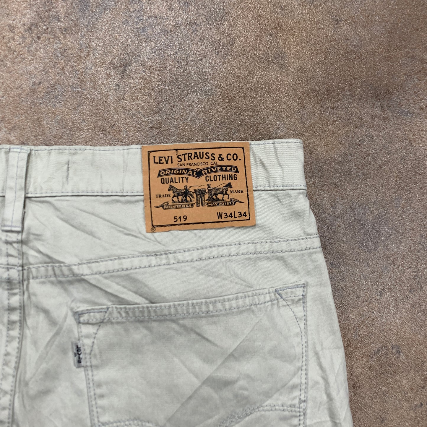 Vintage LEVI'S 519 Jeans W34 L29 Mens Slim Fit Off White