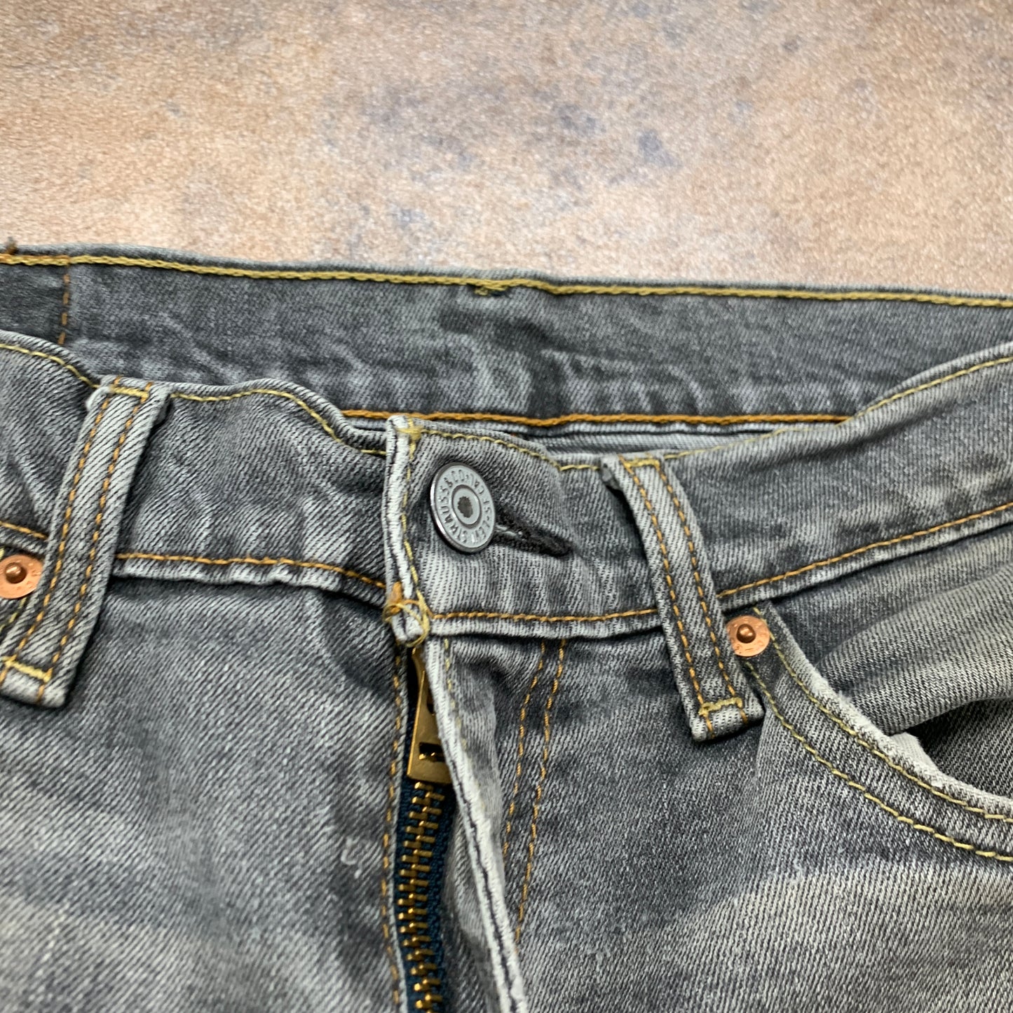 LEVI'S 541 Jeans W32 L32 Mens Slim Fit Tapered Grey