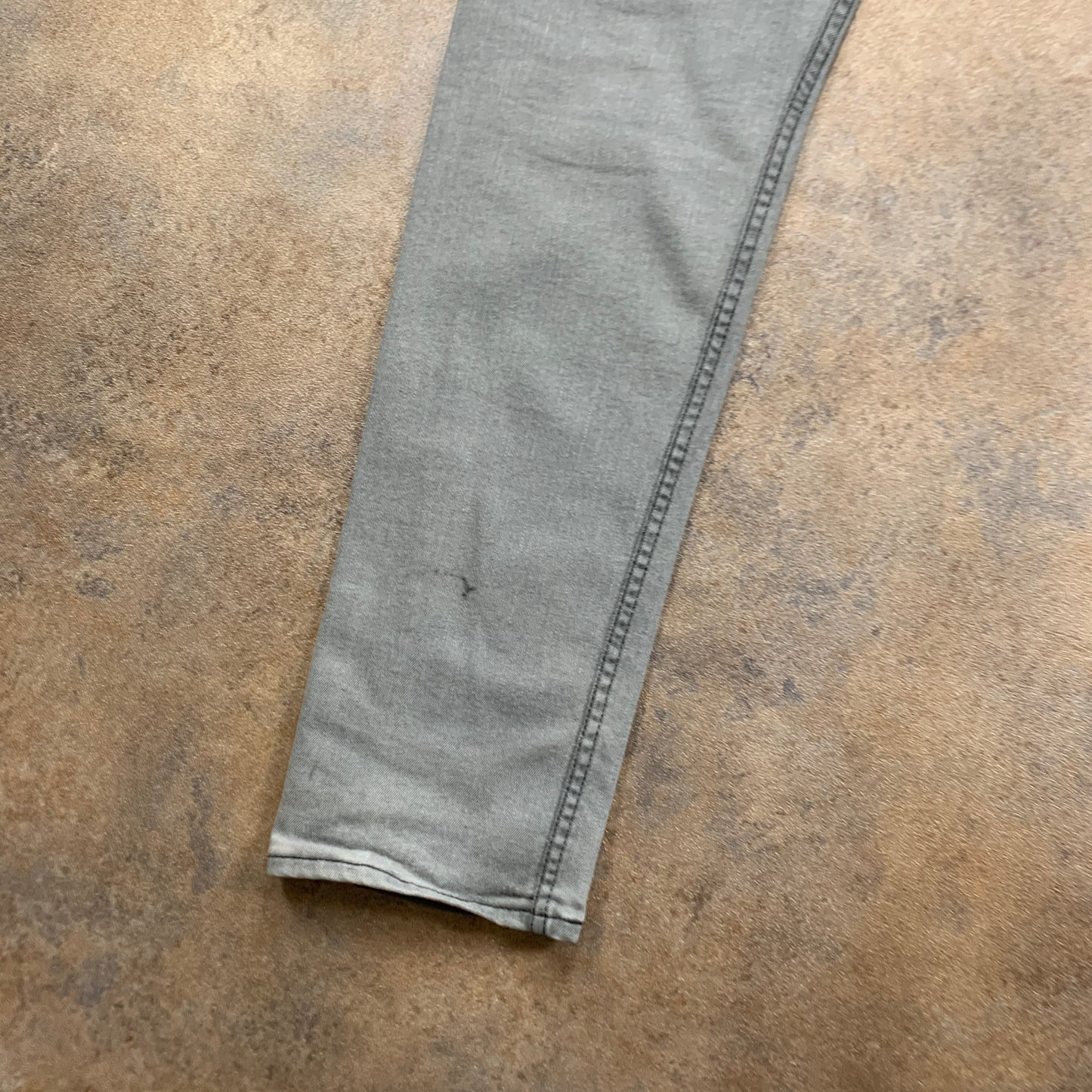 LEVI'S 508 Jeans W32 L32 Mens Slim Fit Straight Grey