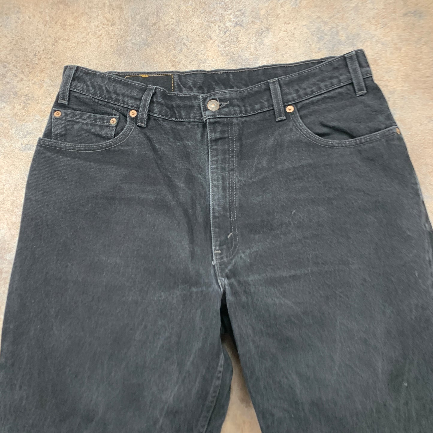 Vintage LEVI'S 560 Jeans W36 L32 Mens Relaxed Fit Tapered Grey 90s