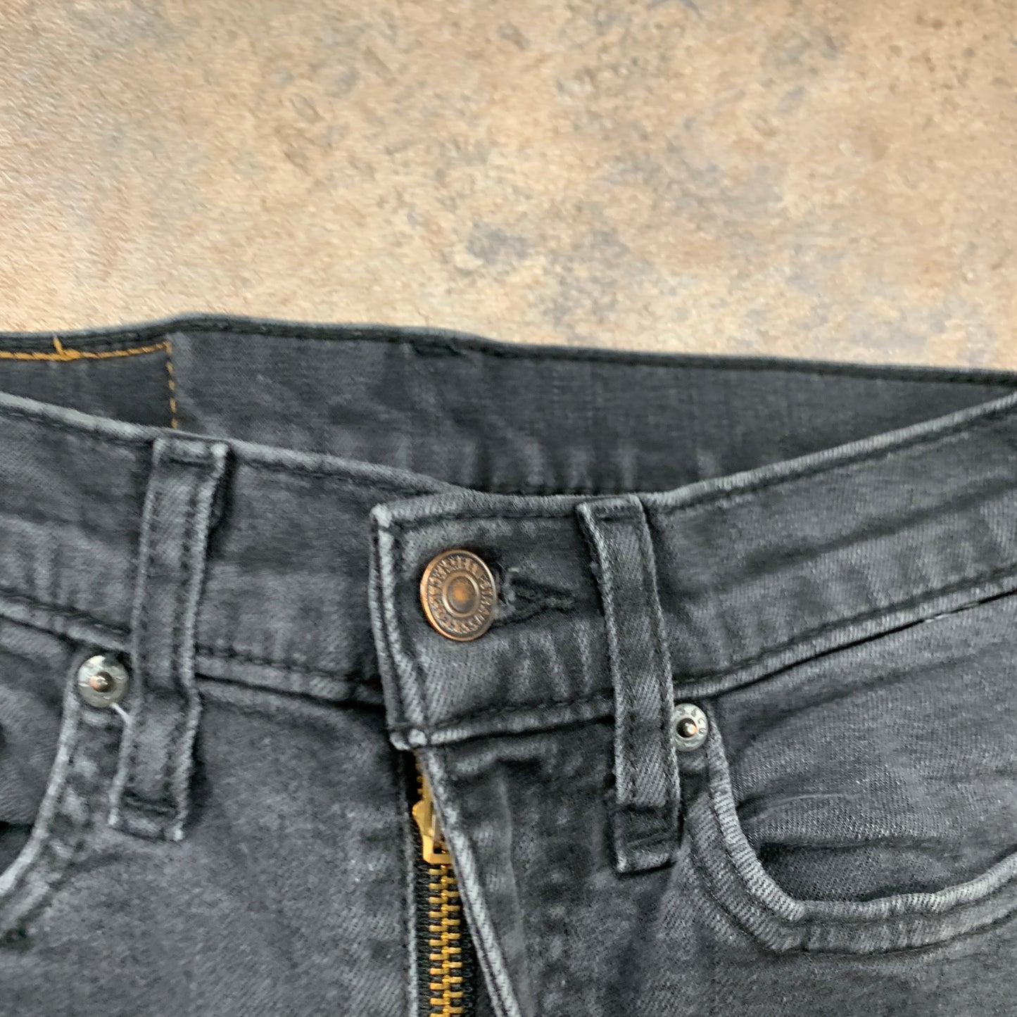LEVI'S 519 Jeans W28 L28 Mens Skinny Fit Grey