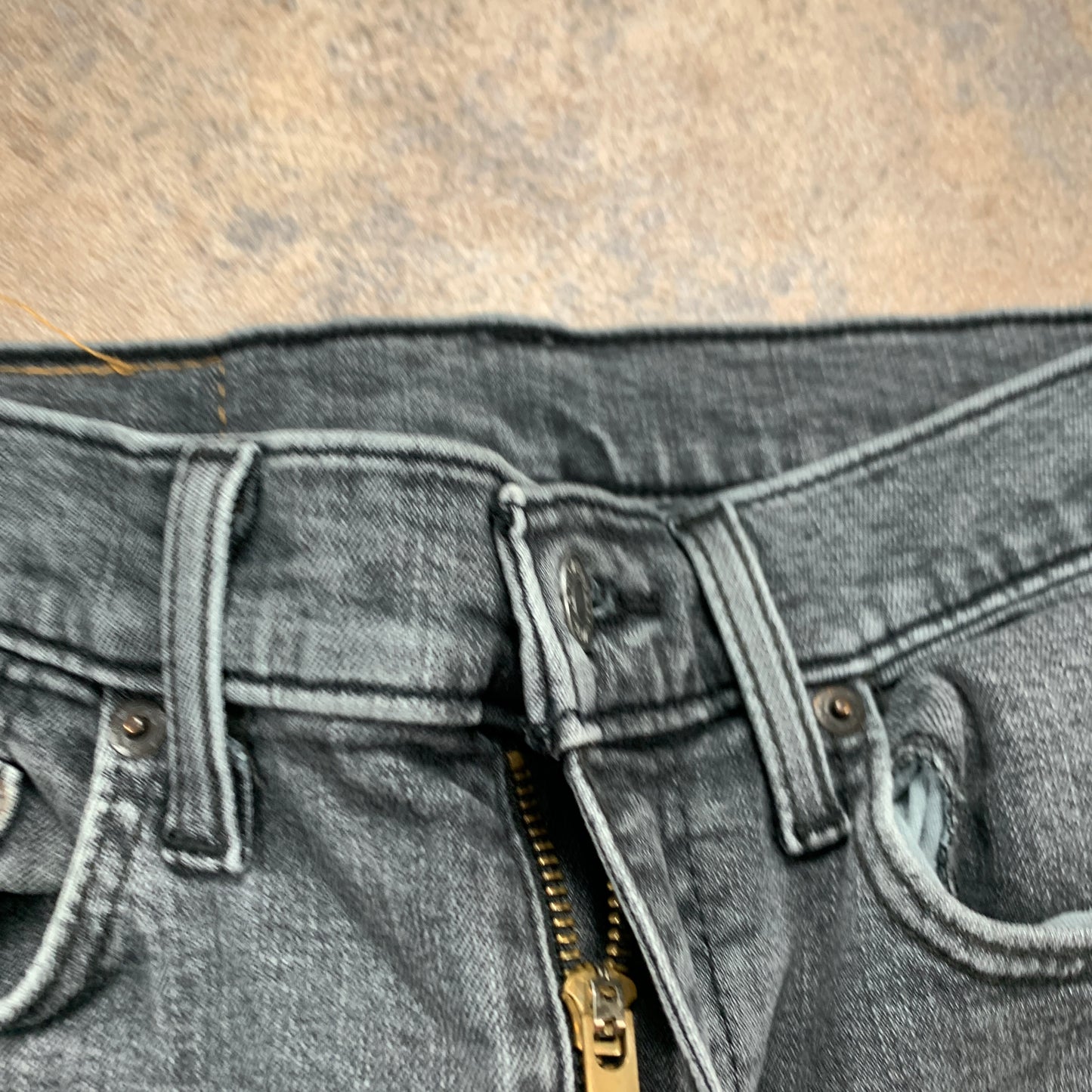 LEVI'S 519 Jeans W30 L30 Mens Skinny Fit Grey