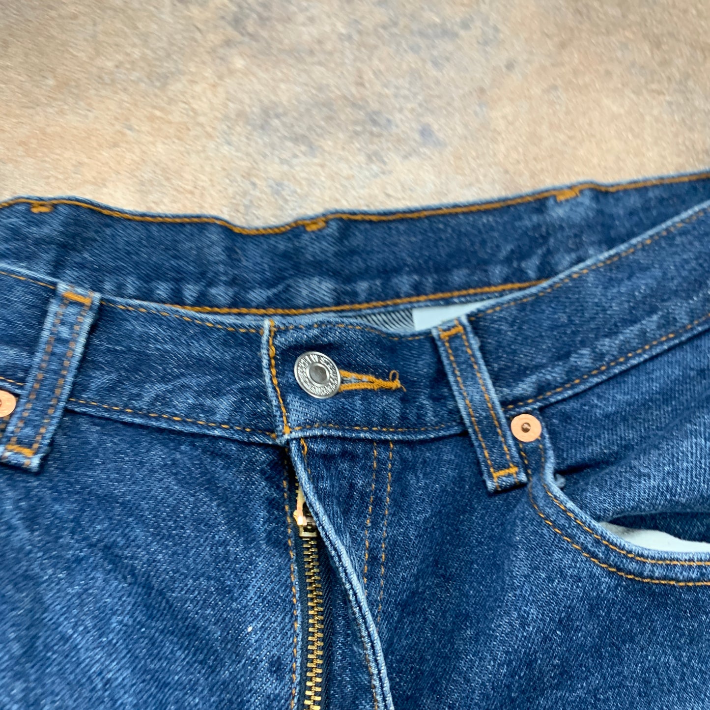 Vintage LEVI'S 550 Jeans W36 L30 Mens Relaxed Fit Straight Blue 90s