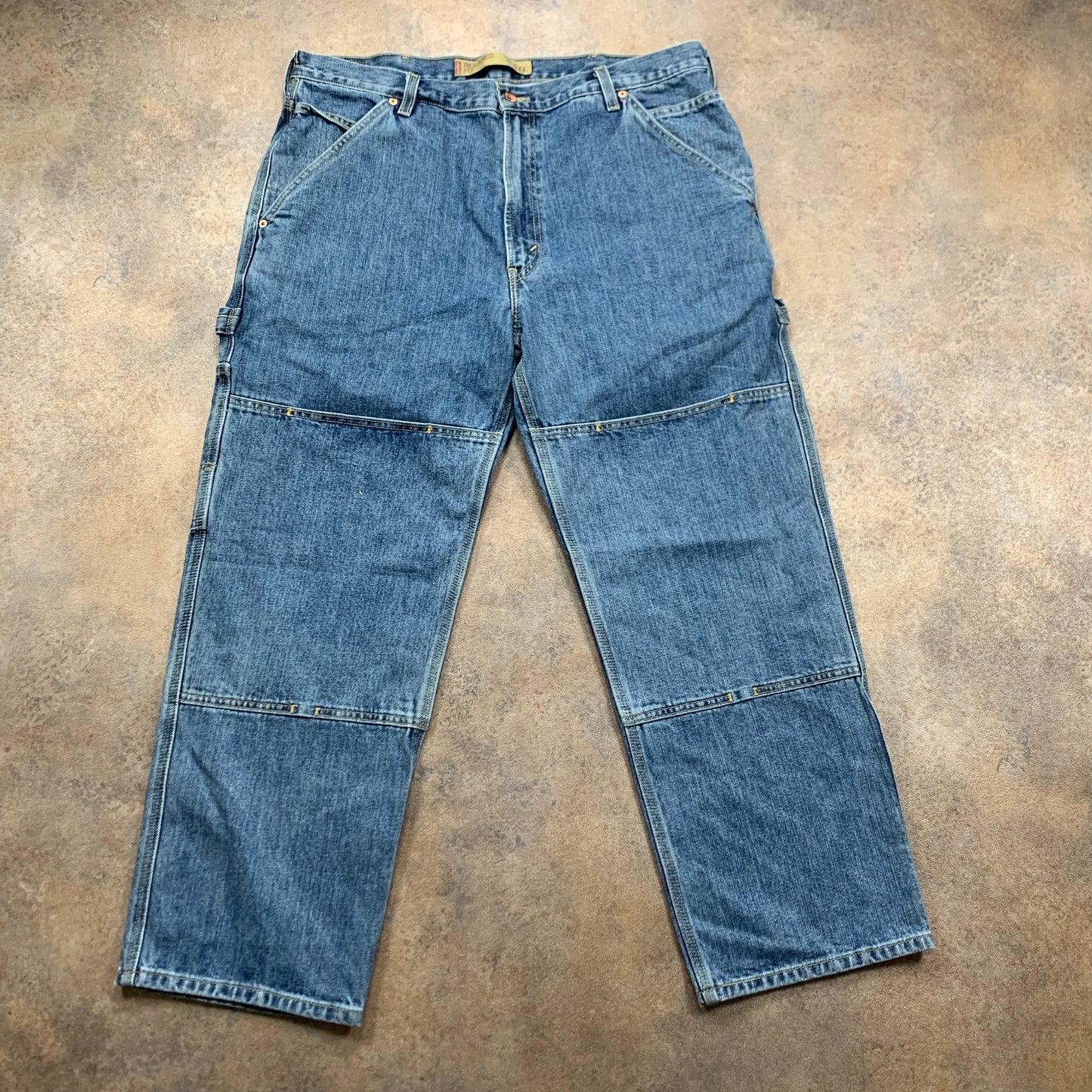 Vintage LEVI'S 550 Jeans W38 L29 Mens Relaxed Fit Straight Blue 90s