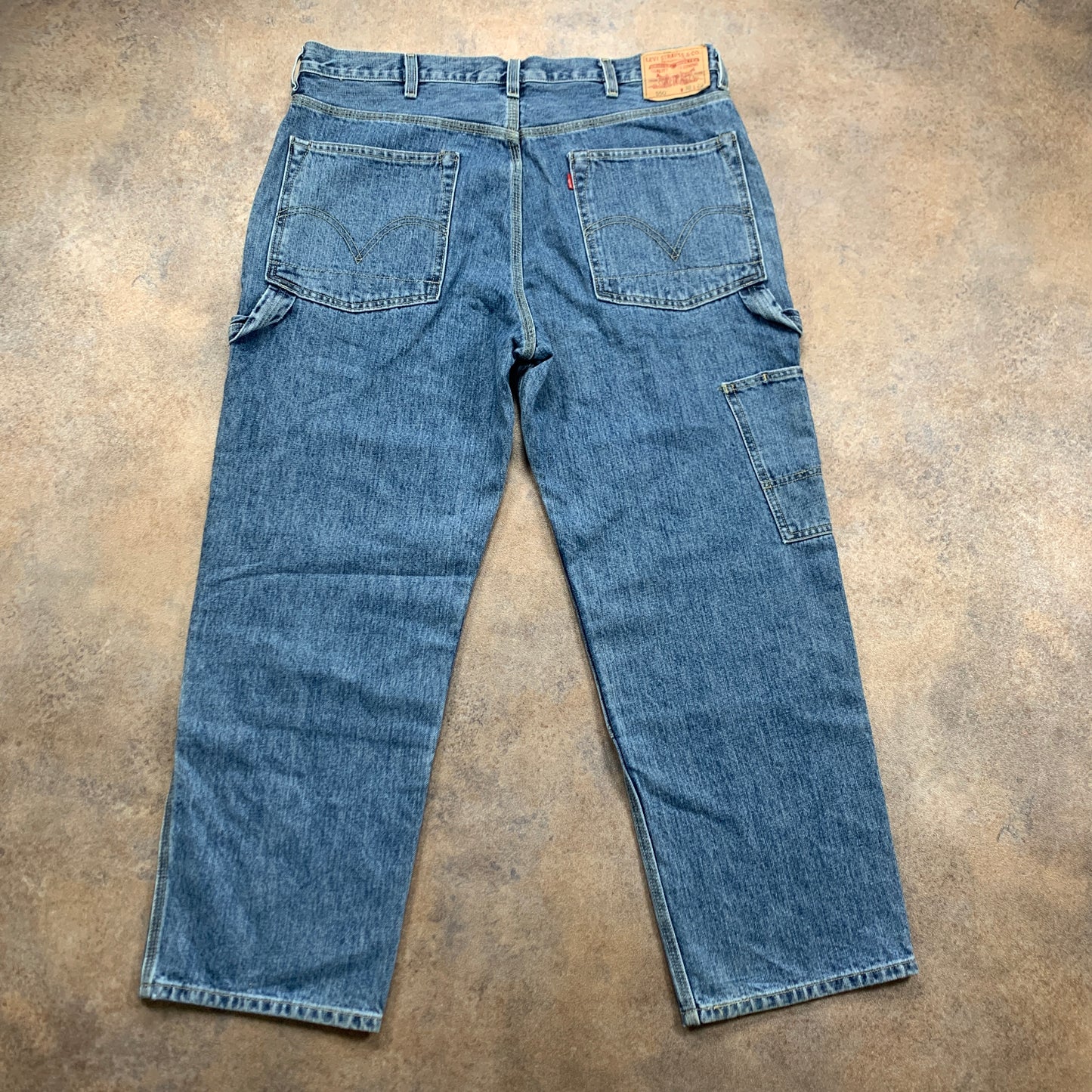 Vintage LEVI'S 550 Jeans W38 L29 Mens Relaxed Fit Straight Blue 90s