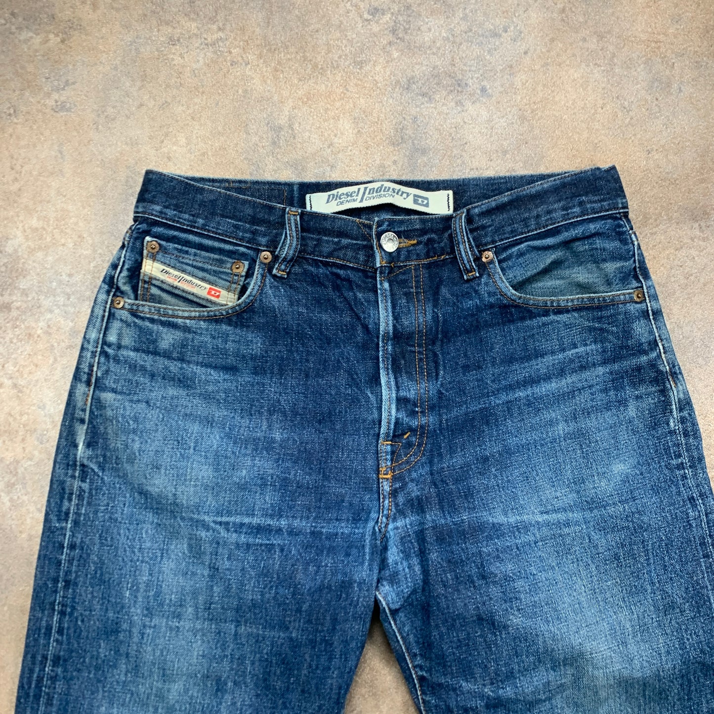 Diesel Jeans W33 L28 Mens Relaxed Fit Straight Blue