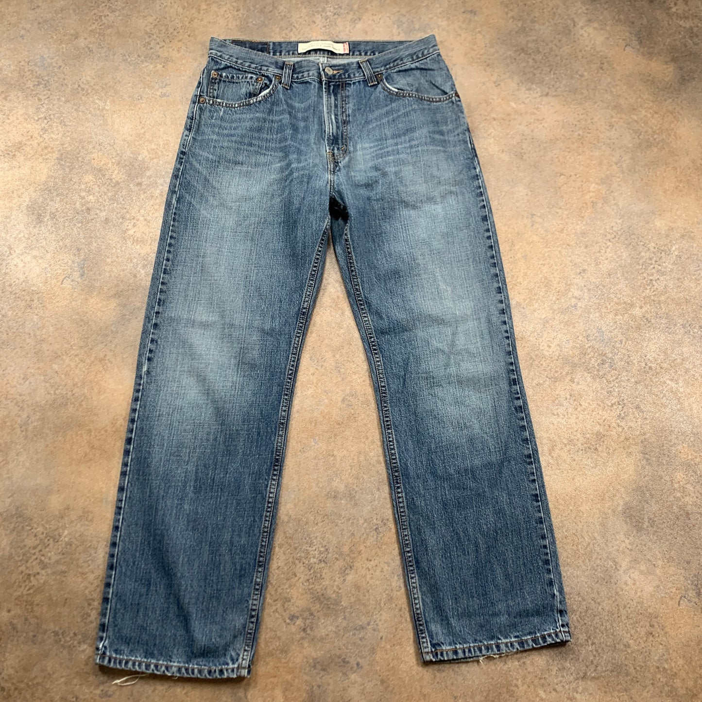 Vintage LEVI'S 559 Jeans W34 L32 Mens Relaxed Fit Straight Blue