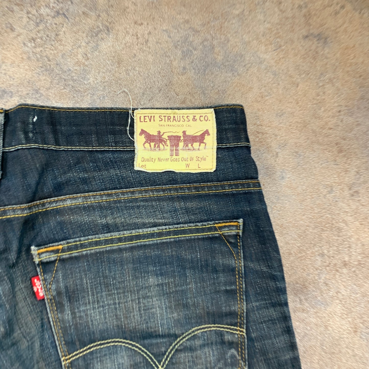 Vintage LEVI'S 519 Jeans W34 L32 Mens Slim Fit Blue