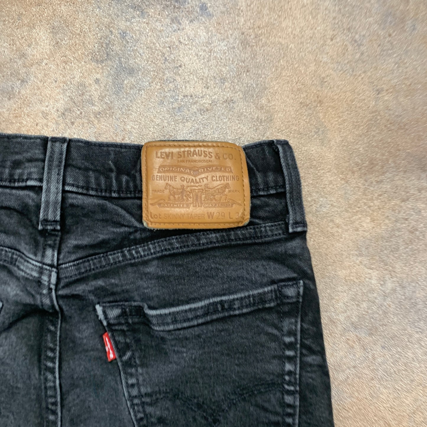 LEVI'S Skinny Tapered Jeans W28 L32 Mens Grey