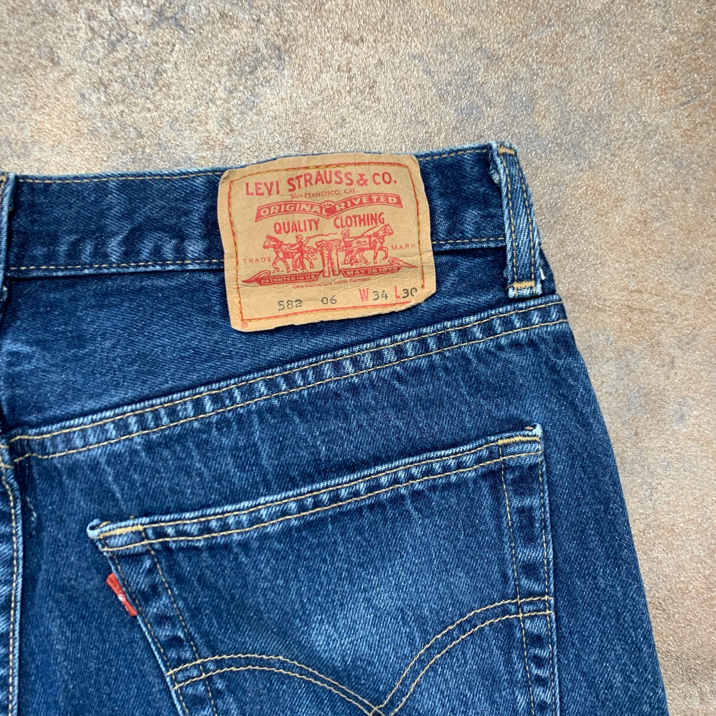 Vintage LEVI'S 582 Jeans W34 L29 Mens Relaxed Fit Straight Blue