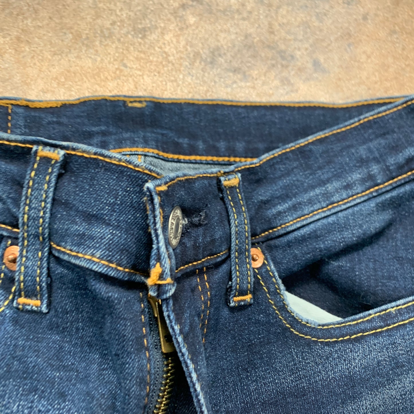 LEVI'S 519 Jeans W28 L30 Mens Skinny Fit Blue