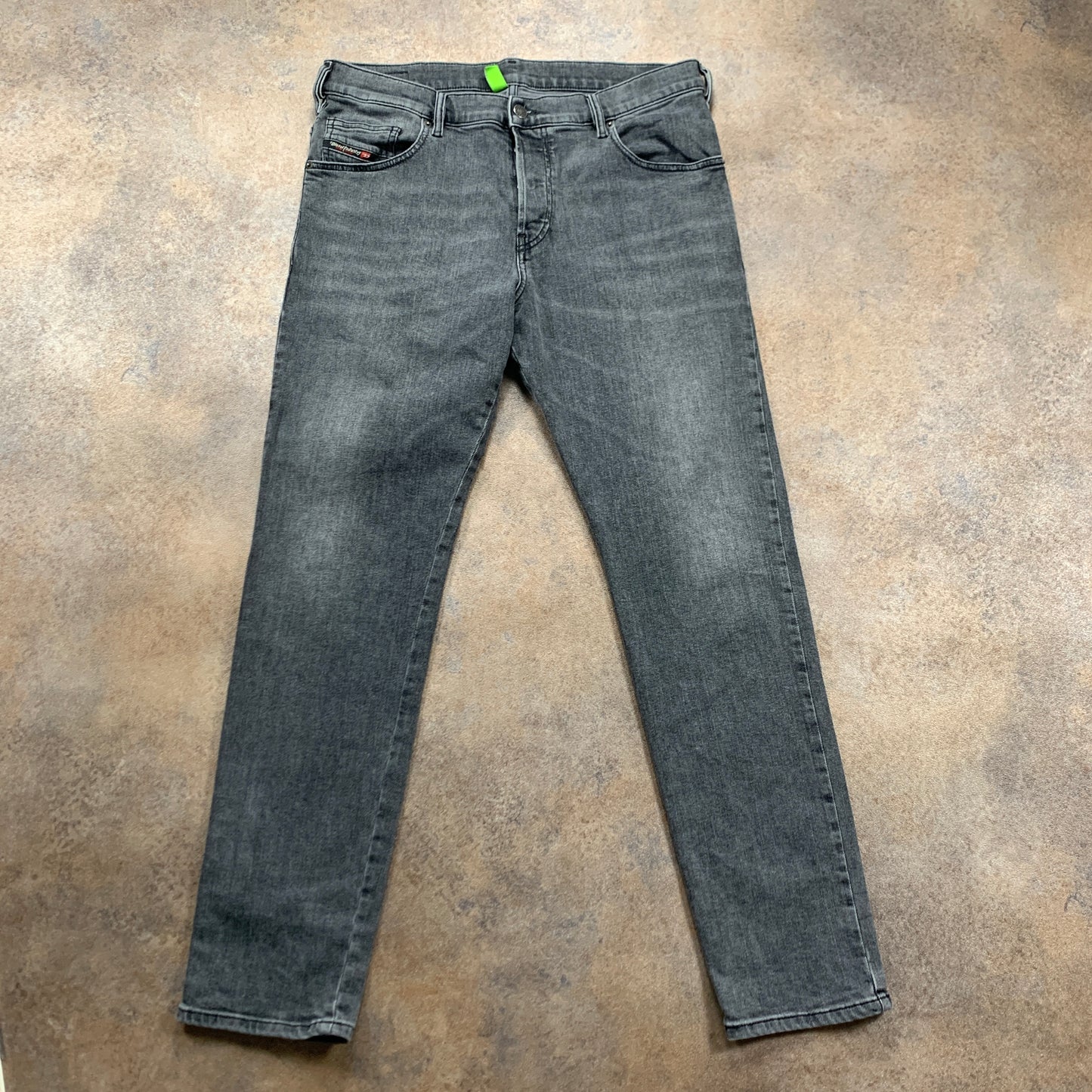 Diesel Jeans W34 L31 Mens Slim Fit Straight Grey