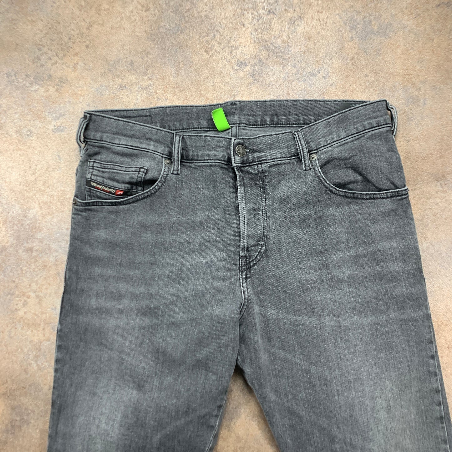 Diesel Jeans W34 L31 Mens Slim Fit Straight Grey