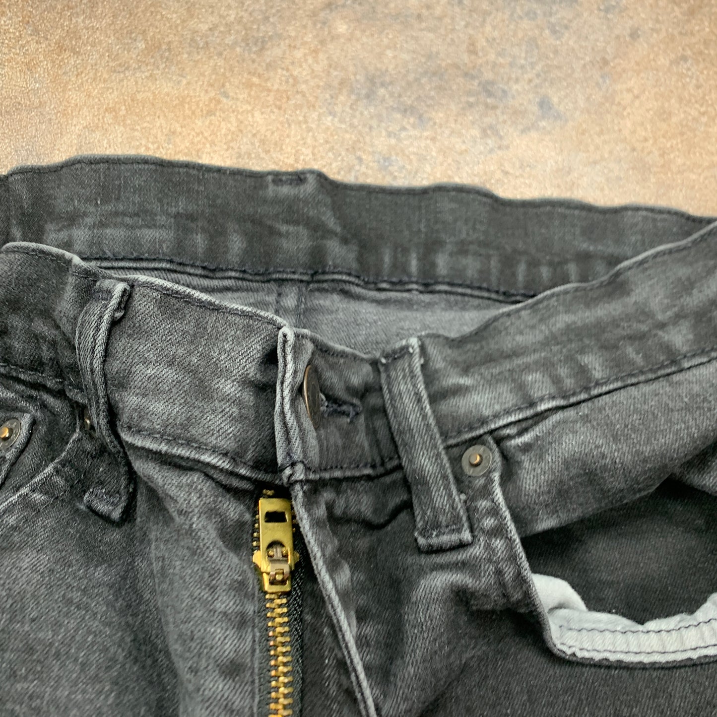 LEVI'S Skinny Tapered Jeans W30 L33 Mens Grey