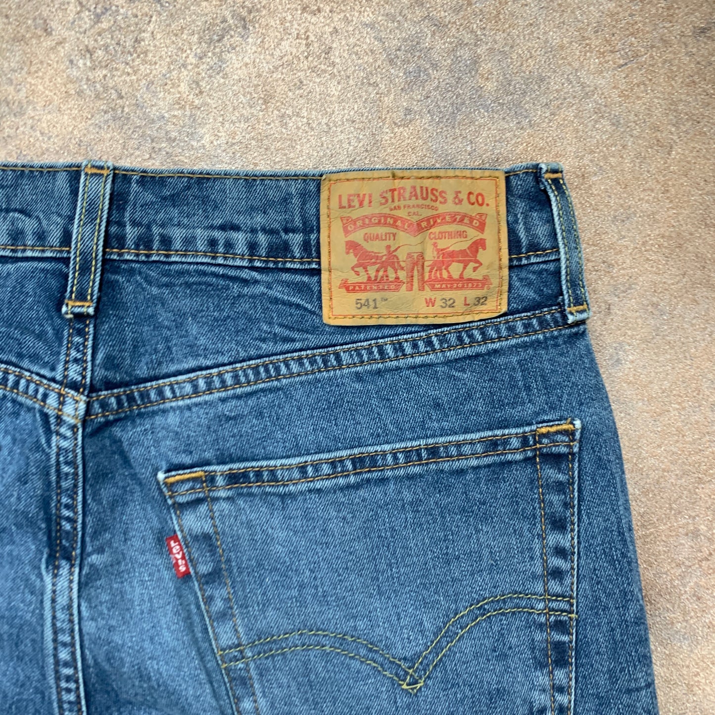 LEVI'S 541 Jeans W32 L31 Mens Slim Fit Tapered Blue