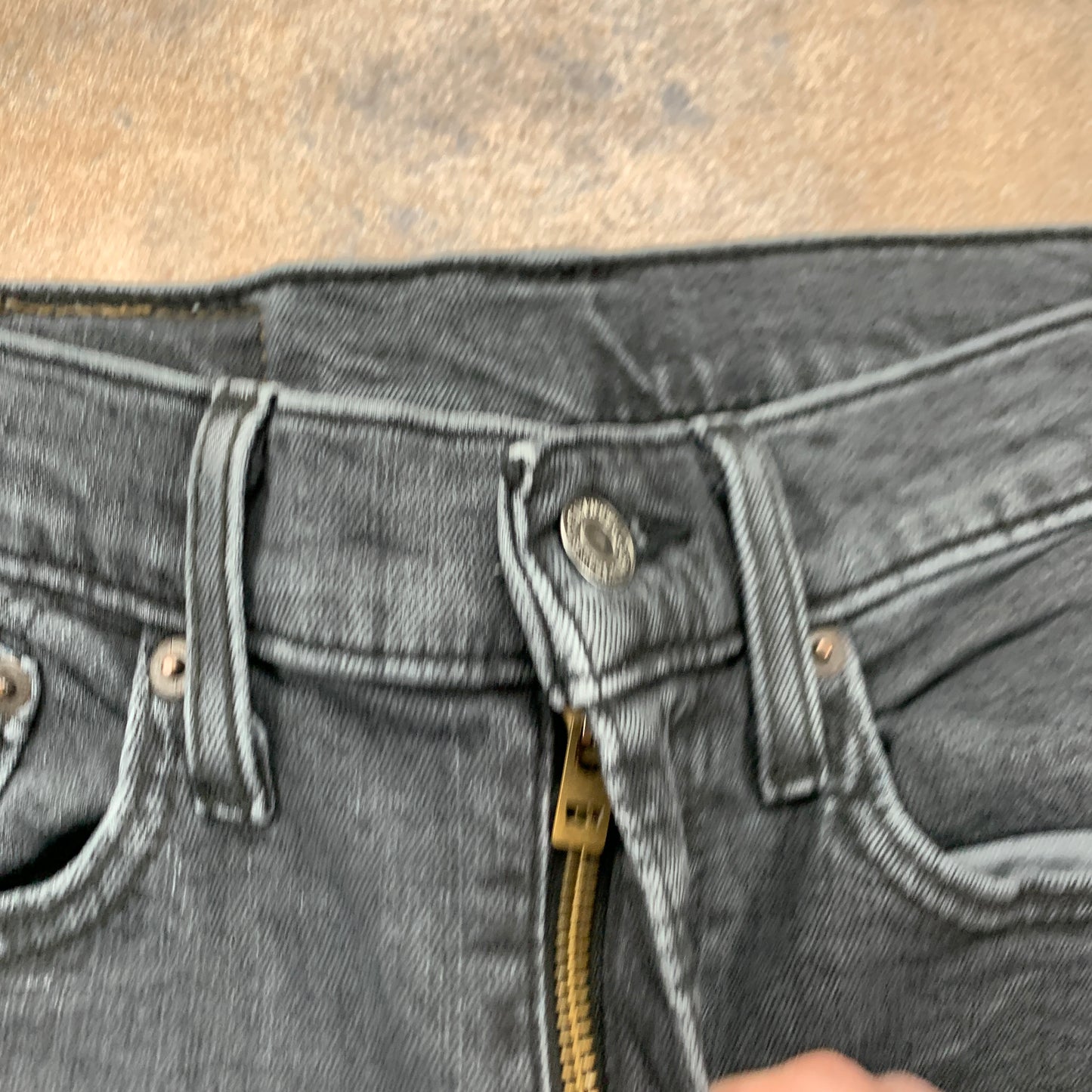 LEVI'S 519 Jeans W28 L25 Mens Skinny Fit Grey