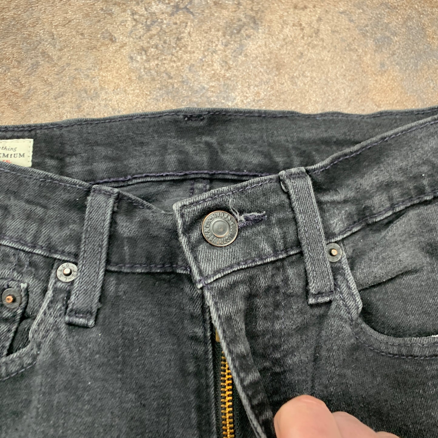 LEVI'S 519 Jeans W28 L31 Mens Skinny Fit Grey