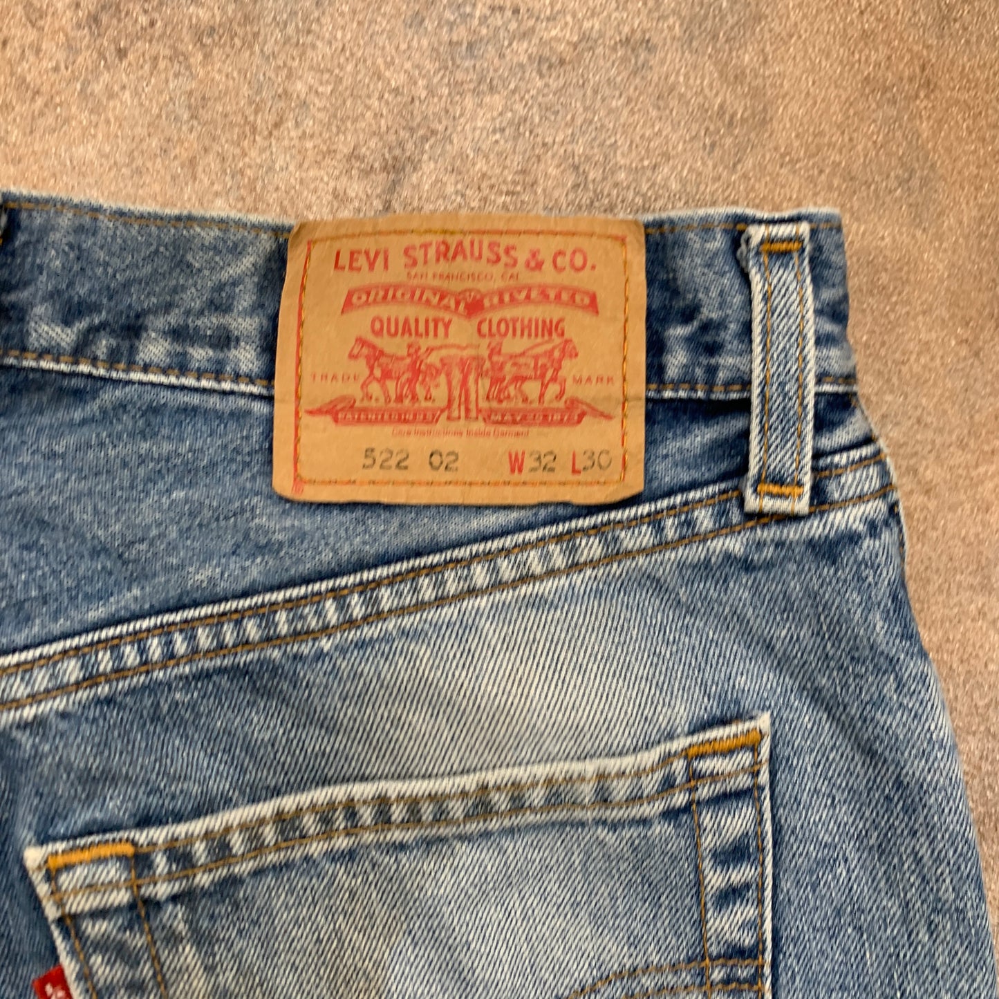 Vintage LEVI'S 522 Jeans W32 L30 Mens Slim Fit Tapered Blue