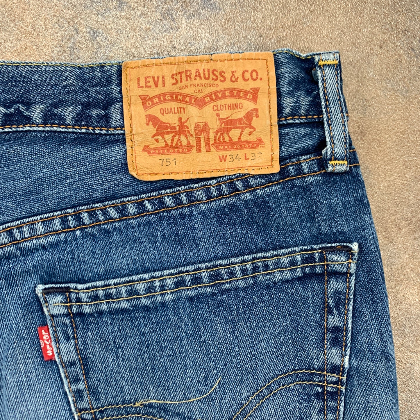 Vintage LEVI'S 751 Jeans W34 L32 Mens Regular Fit Straight Blue