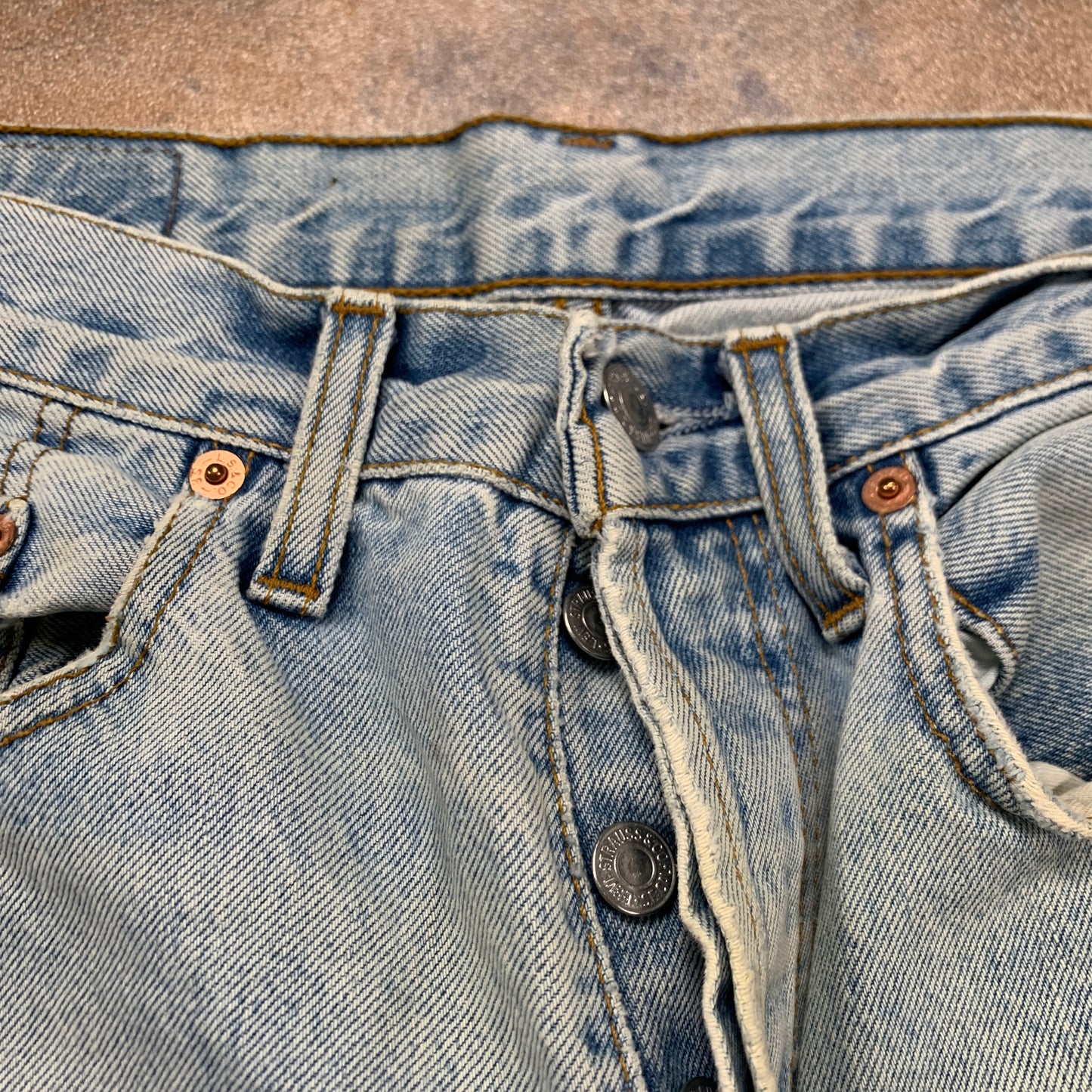 Vintage LEVI'S 518 Jeans W30 L32 Mens Regular Fit Tapered Blue 90s