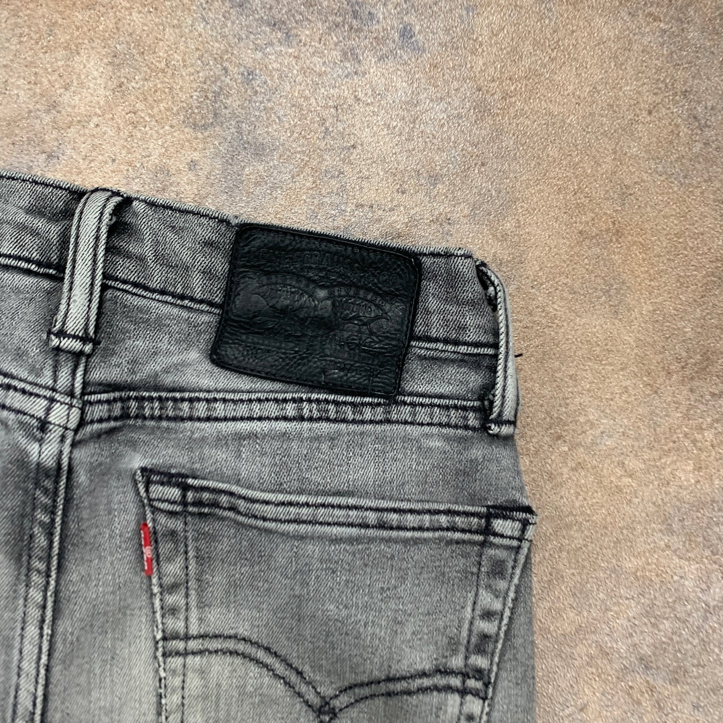 LEVI'S 519 Jeans W27 L29 Mens Skinny Fit Grey