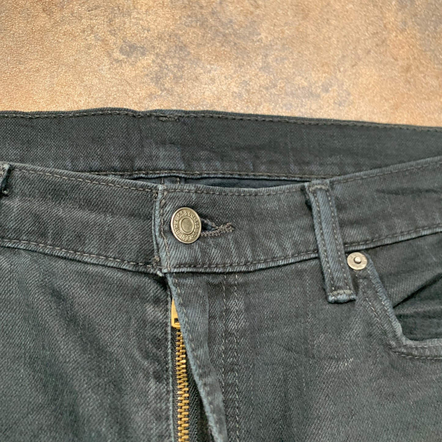 LEVI'S 541 Jeans W38 L32 Mens Slim Fit Tapered Black