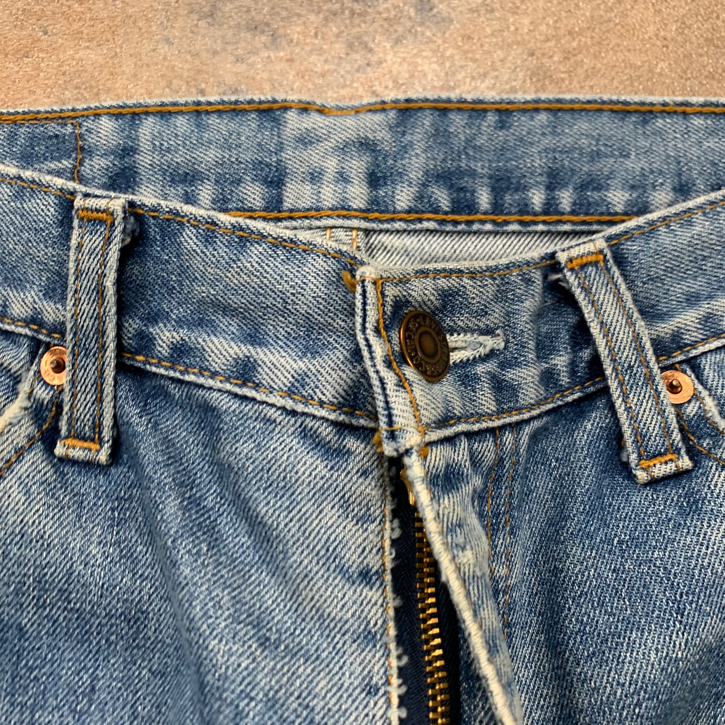 Vintage LEVI'S 521 Jeans W32 L32 Mens Regular Fit Straight Blue