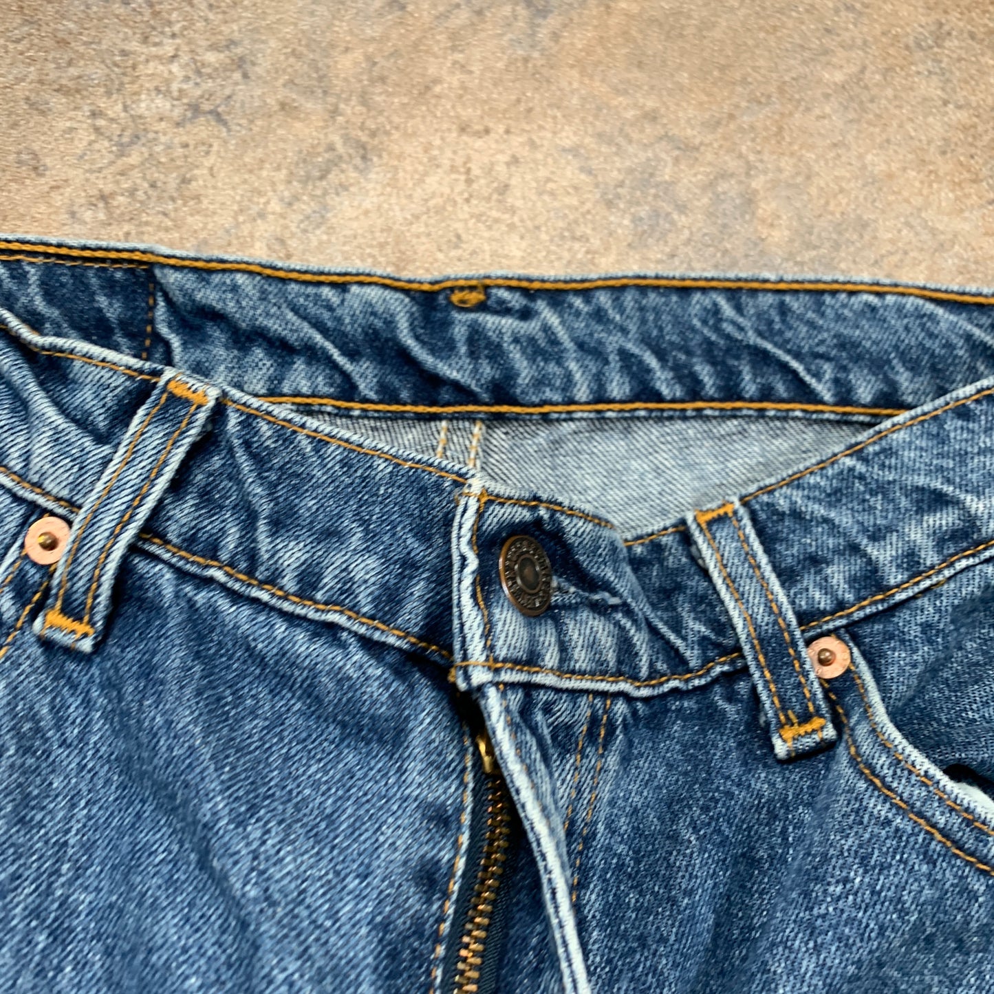 Vintage LEVI'S 607 Jeans W32 L32 Mens Regular Fit Straight Blue