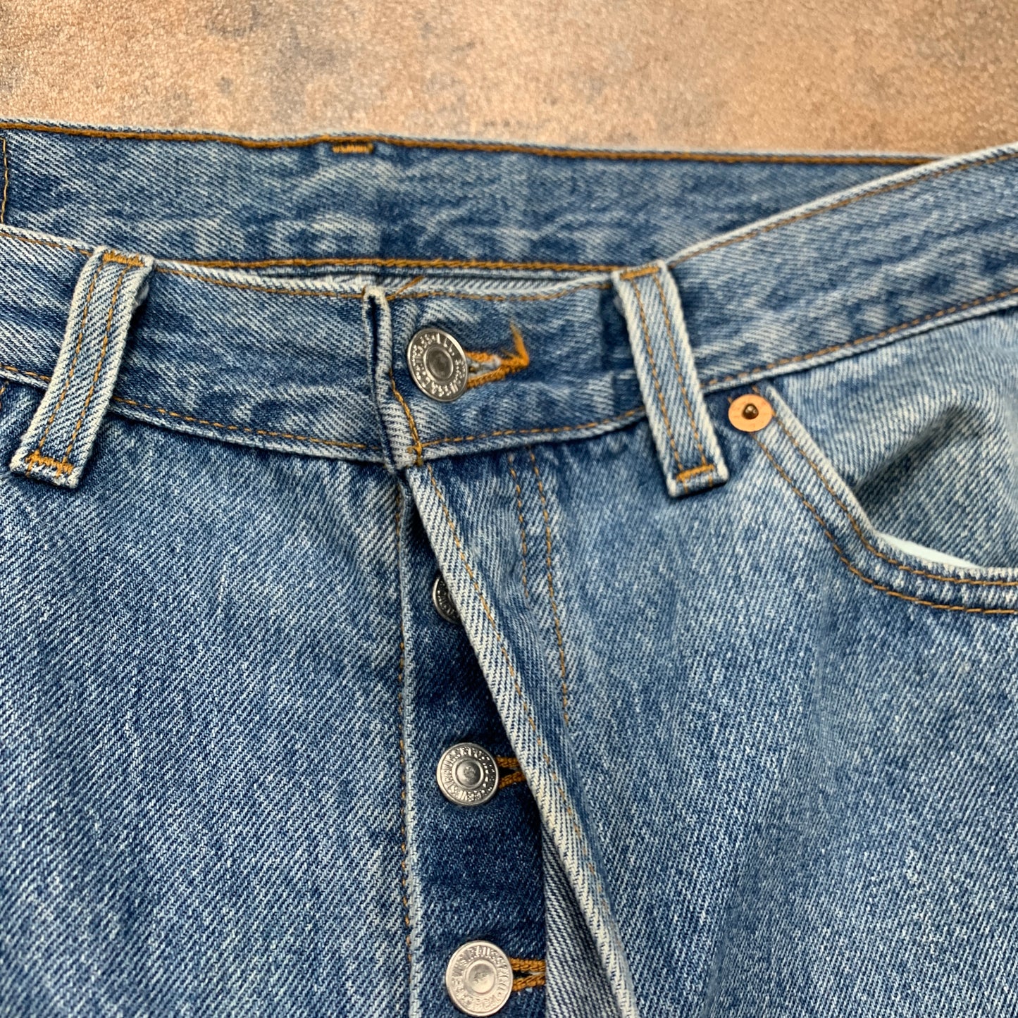 Vintage LEVI'S 501 Jeans W34 L26 Mens Regular Fit Straight Blue