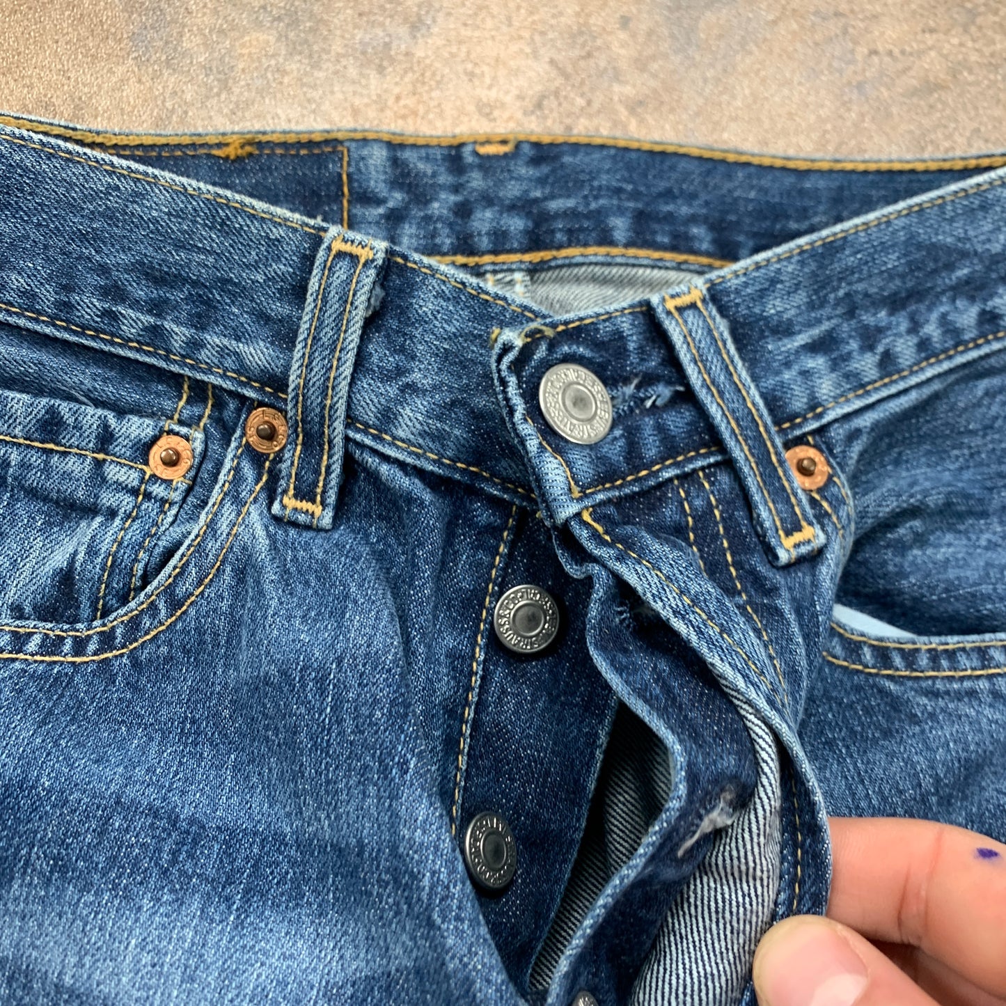 Vintage LEVI'S 501 Jeans W25 L31 Mens Regular Fit Straight Blue