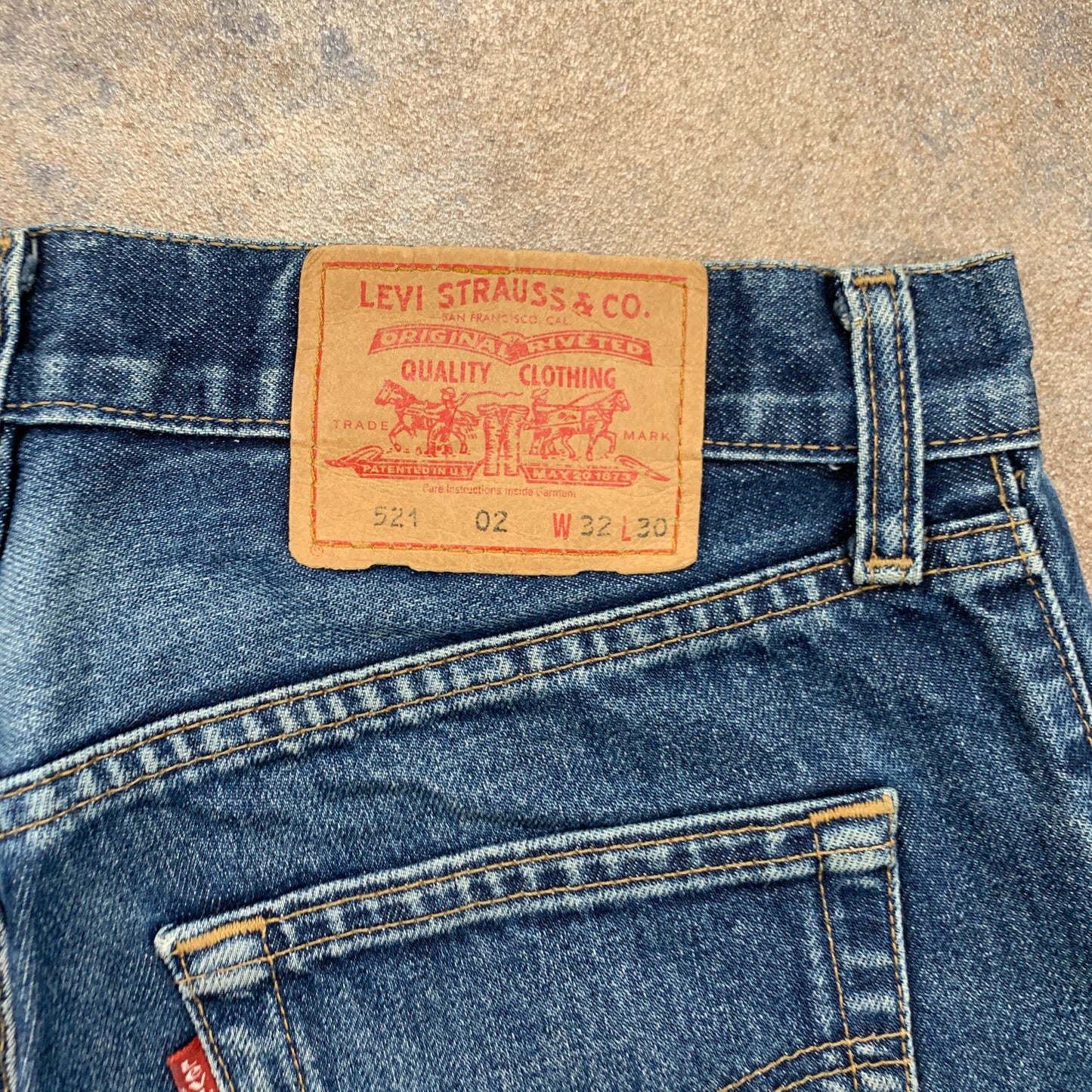 Vintage LEVI'S 521 Jeans W32 L25 Mens Regular Fit Straight Blue 90s