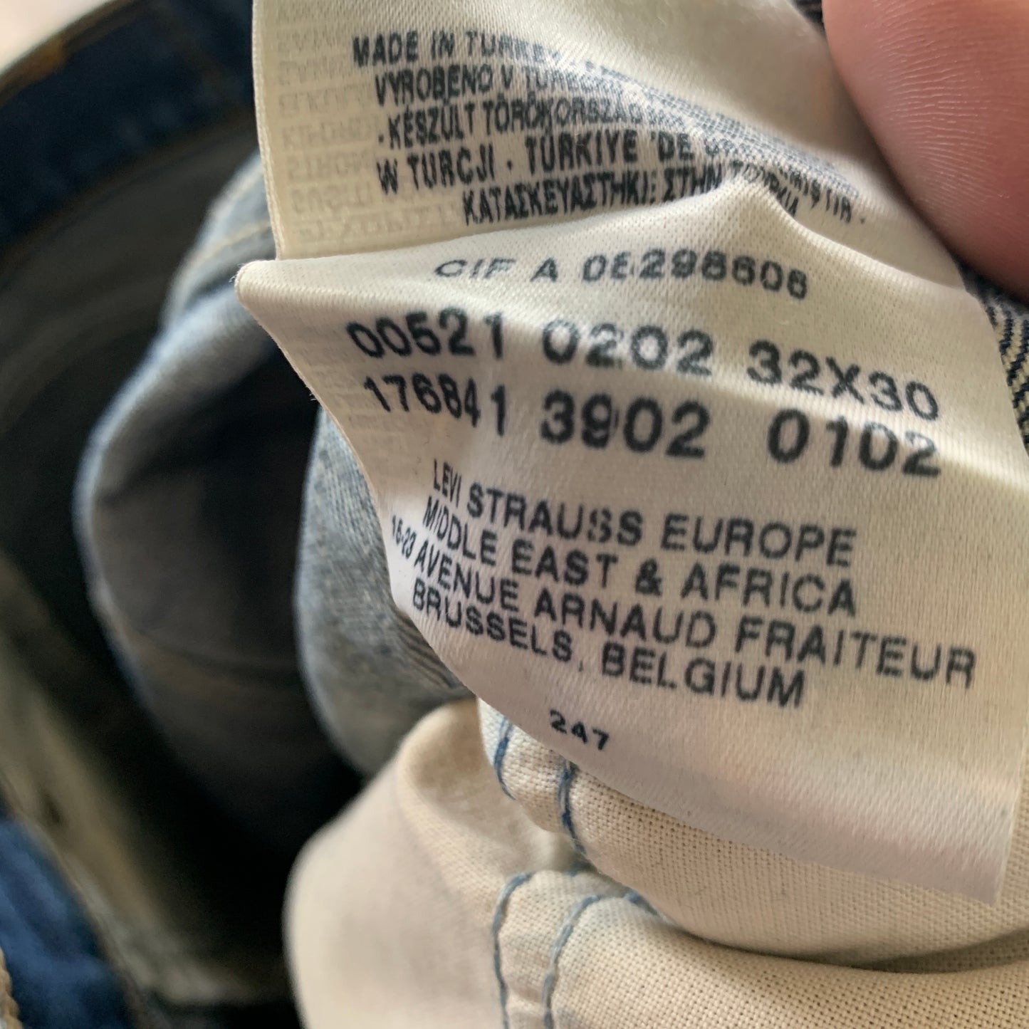 Vintage LEVI'S 521 Jeans W32 L25 Mens Regular Fit Straight Blue 90s