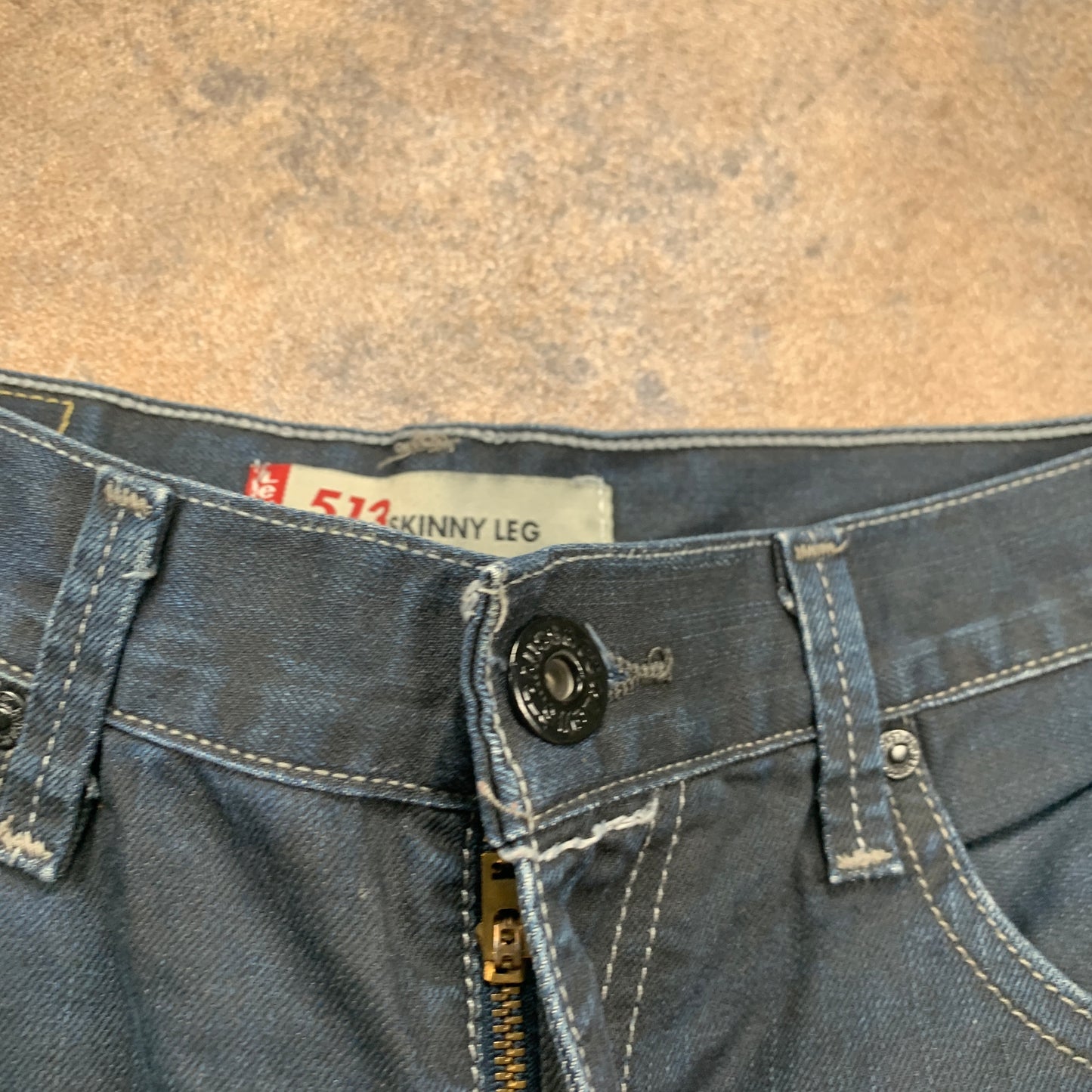 Vintage LEVI'S 513 Jeans W34 L30 Mens Slim Fit Blue