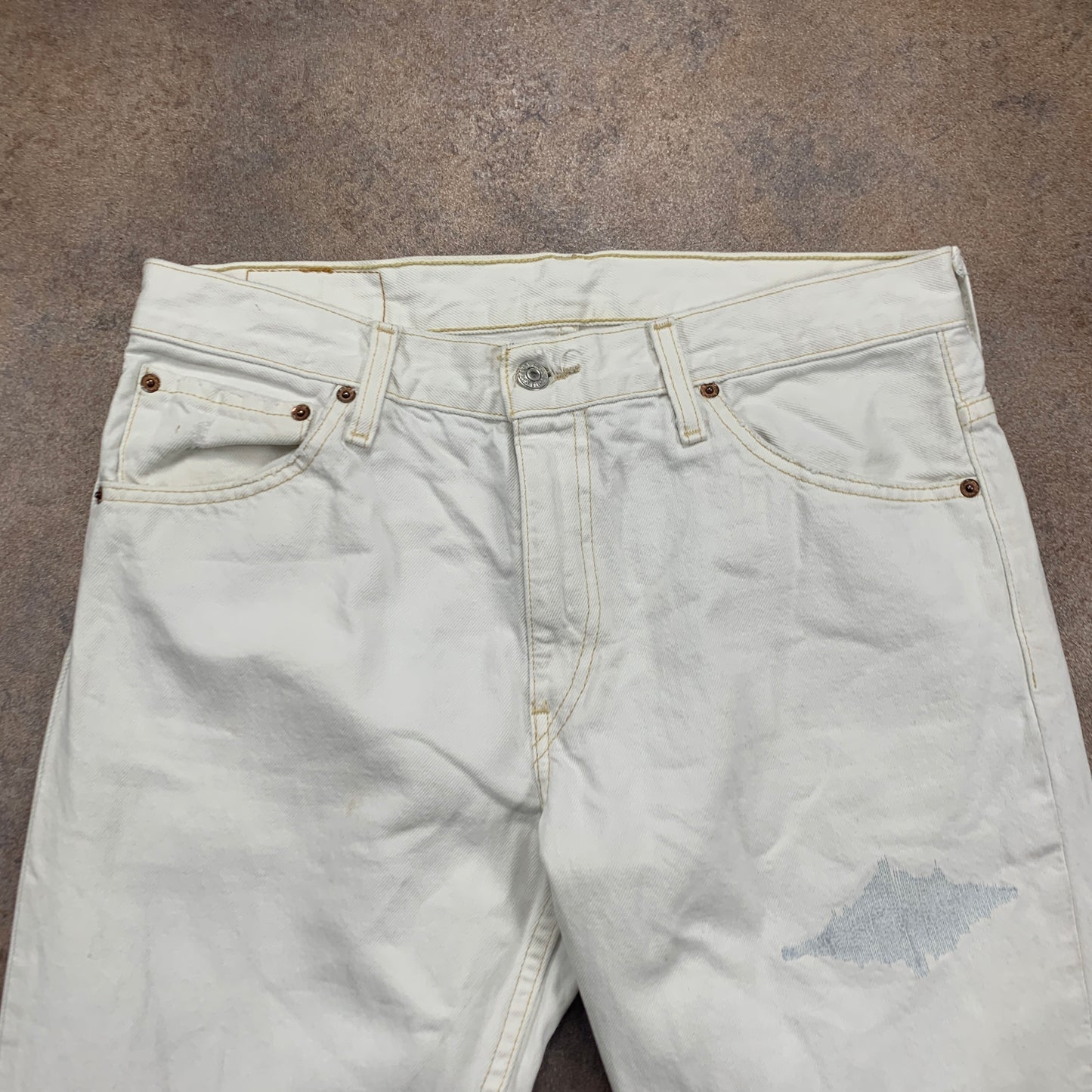 Vintage LEVI'S 507 Jeans W32 L34 Mens Bootcut Fit White