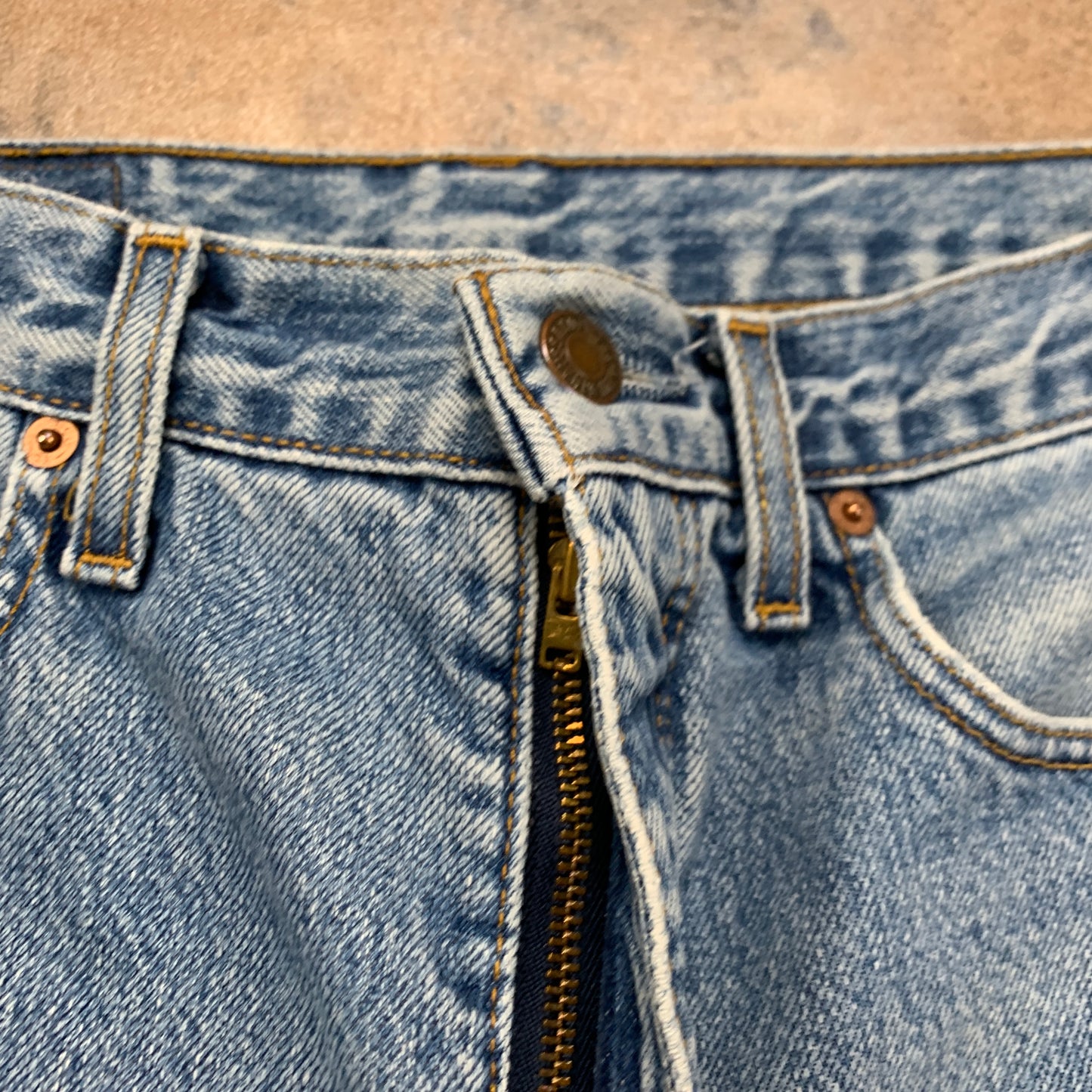 Vintage LEVI'S 615 Jeans W32 L32 Mens Regular Fit Straight Blue 70s