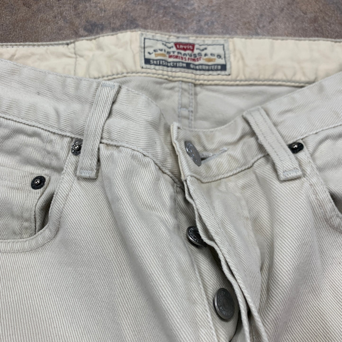 Vintage LEVI'S Jeans W30 L31 Mens Regular Fit Straight Beige