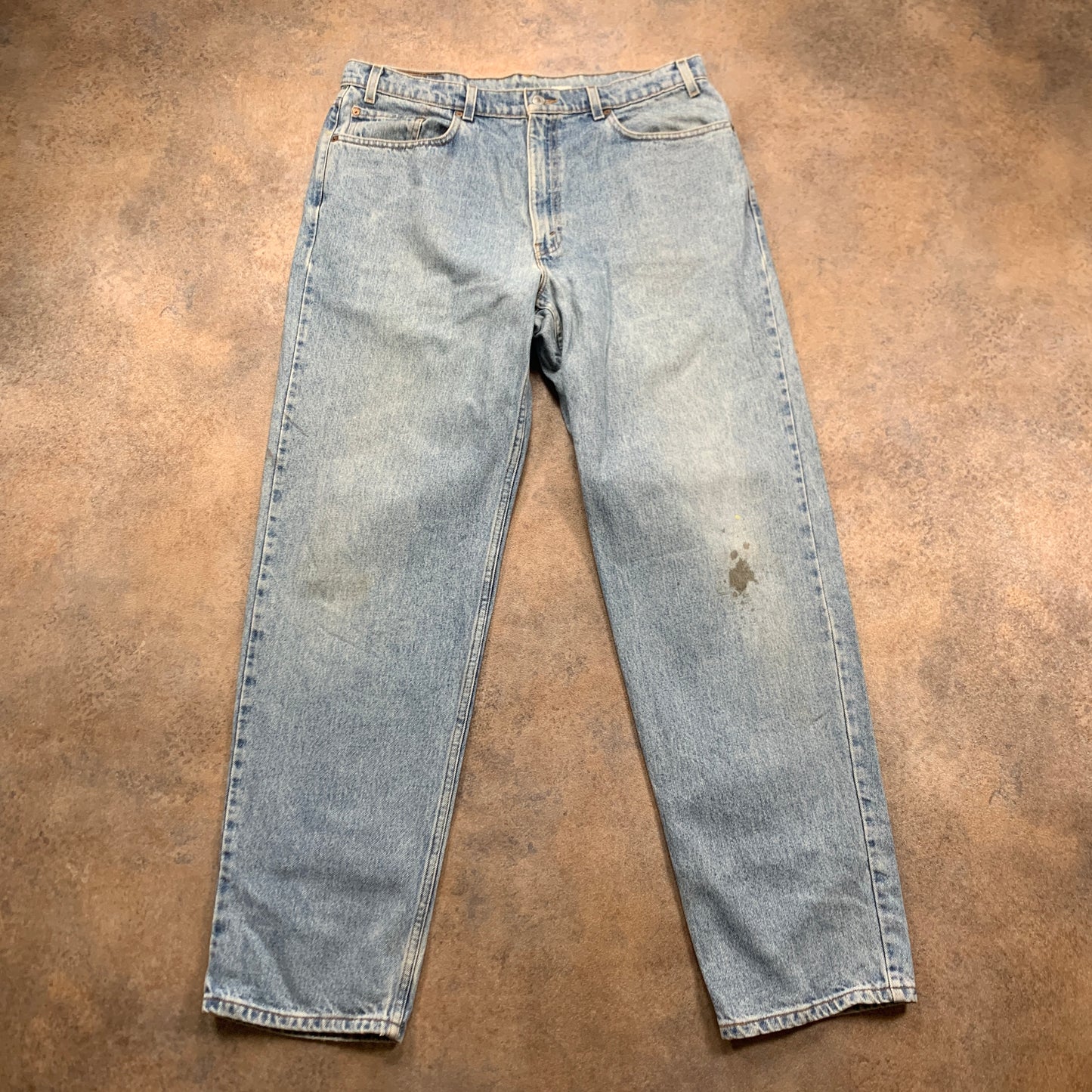 Vintage LEVI'S 550 Jeans W38 L34 Mens Relaxed Fit Straight Blue 90s