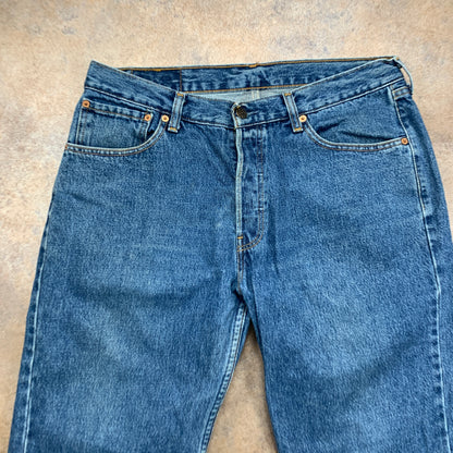 Vintage LEVI'S 582 Jeans W34 L32 Mens Relaxed Fit Straight Blue