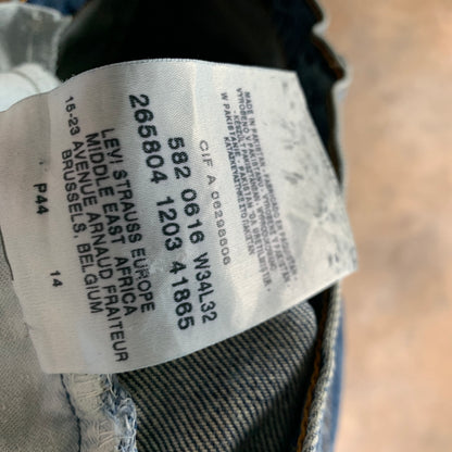 Vintage LEVI'S 582 Jeans W34 L32 Mens Relaxed Fit Straight Blue
